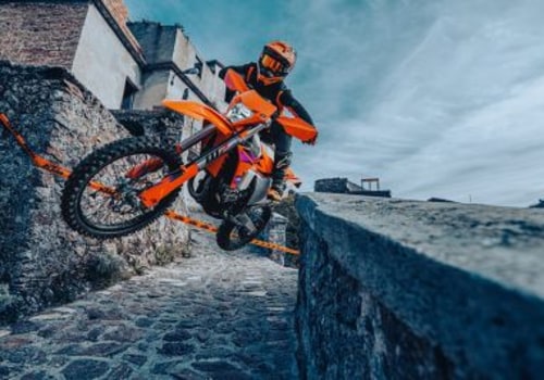 Exploring the World of Enduro Races